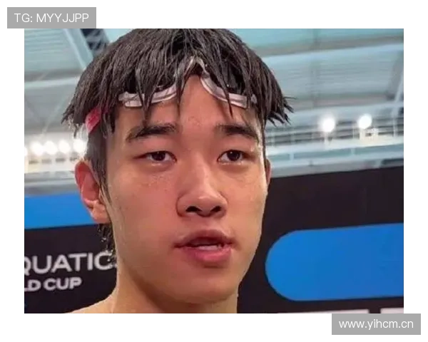 潘展乐竟然比赛结束后还在餐厅开豪宴，这届球员真是日常全靠炫富！